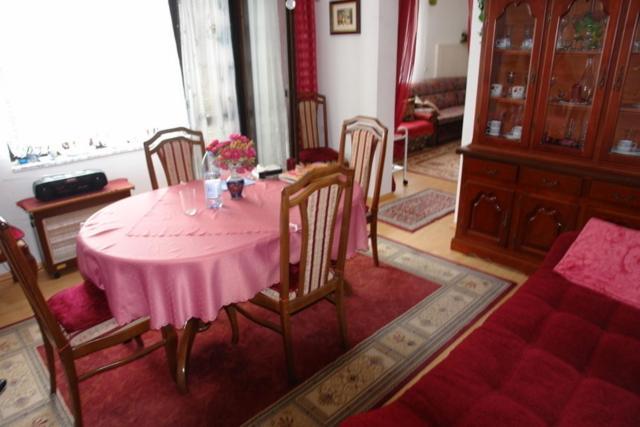 Wisteria Hotel Tivat Buitenkant foto