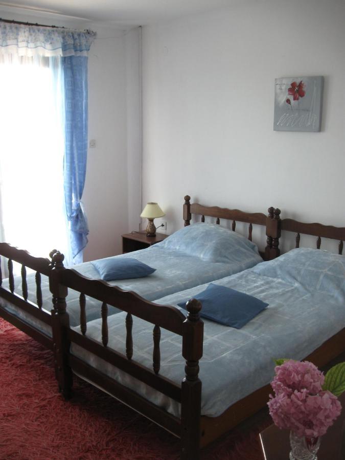 Wisteria Hotel Tivat Buitenkant foto